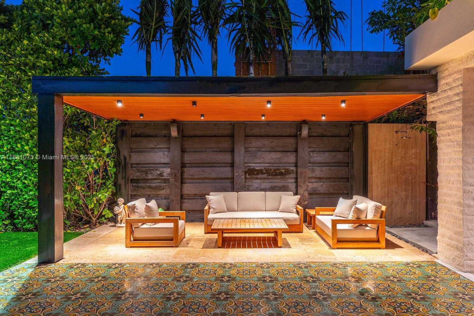 Small Image of 1277 NORTH VENETIAN WAY, Miami Number 29