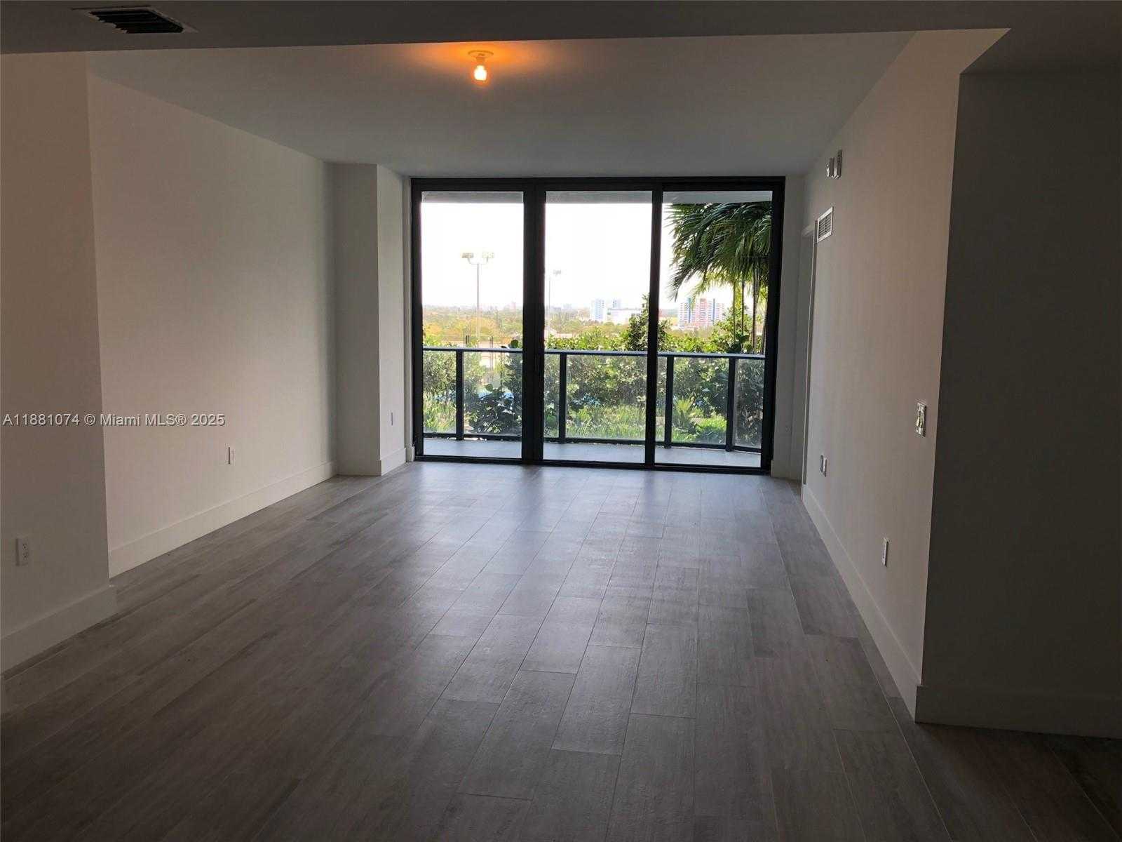 Small Image of 121 NORTH EAST 34TH ST #812, Miami Number 6