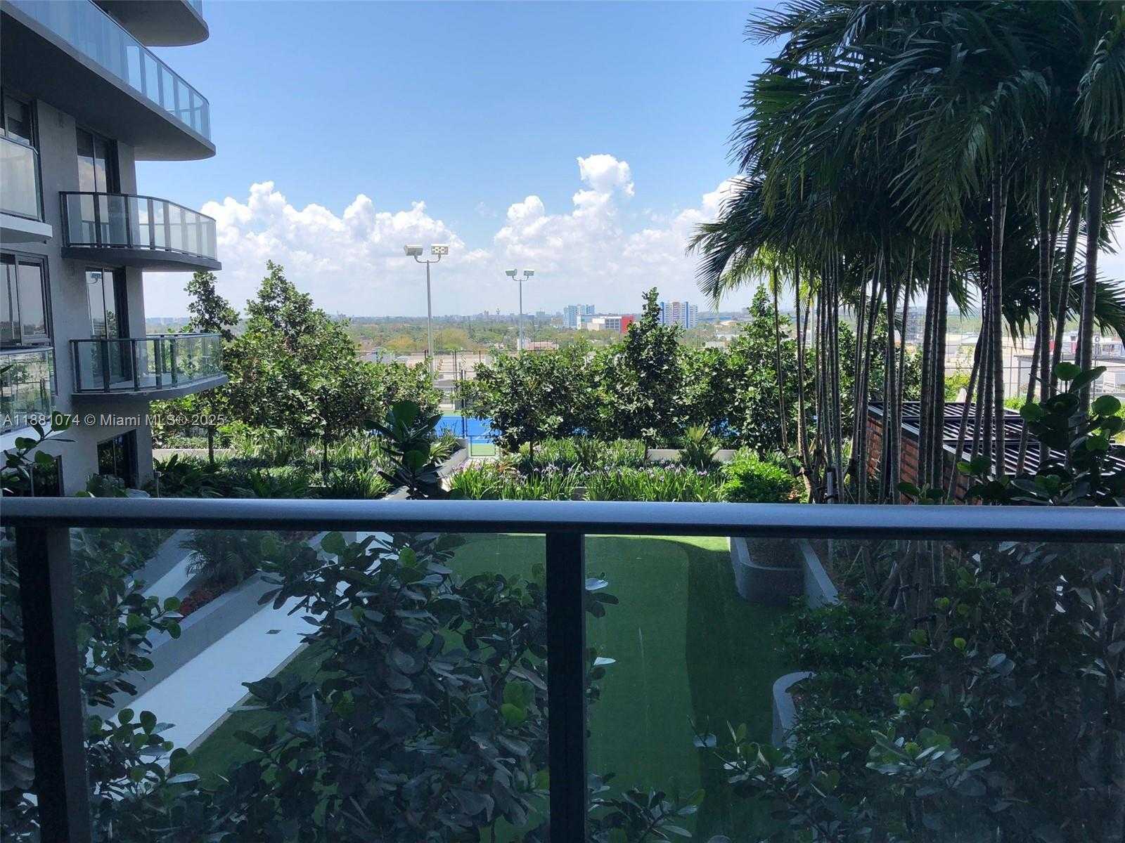 Small Image of 121 NORTH EAST 34TH ST #812, Miami Number 8