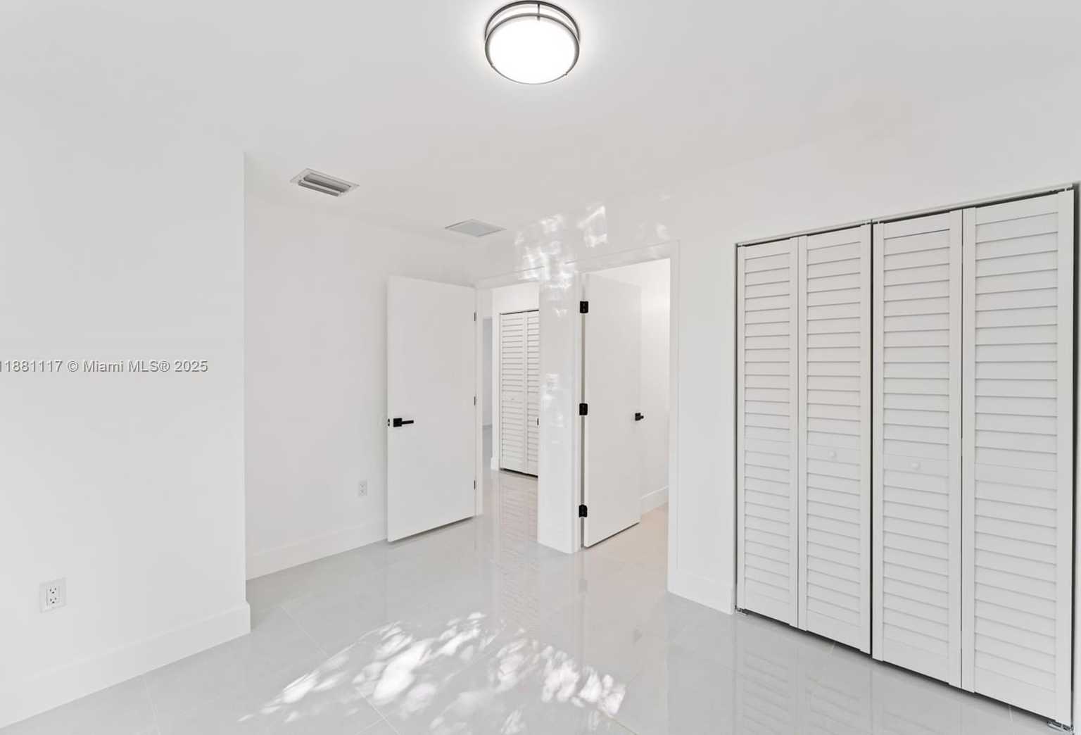 Small Image of 1556 NORTH WEST 68TH TER, Miami Number 10