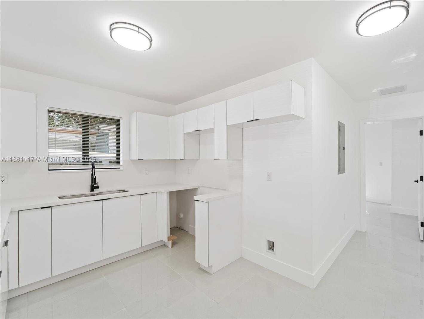 Small Image of 1556 NORTH WEST 68TH TER, Miami Number 6