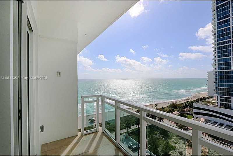 Small Image of 6917 COLLINS AVE #PH7, Miami Beach Number 12