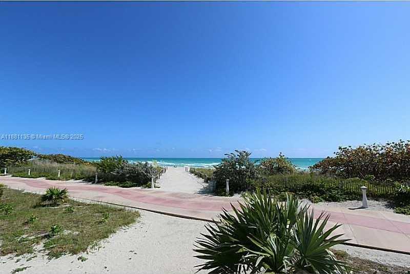 Small Image of 6917 COLLINS AVE #PH7, Miami Beach Number 13