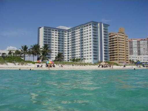 Small Image of 6917 COLLINS AVE #PH7, Miami Beach Number 2
