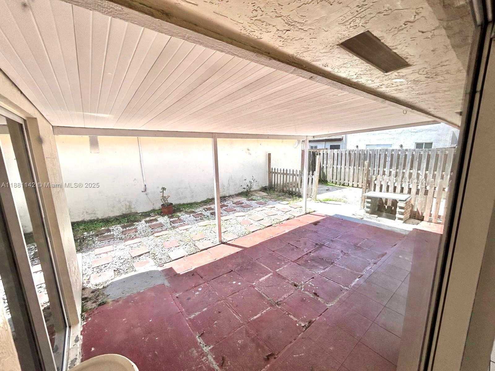 Small Image of 18800 NORTH WEST 84TH AVE, Hialeah Number 13