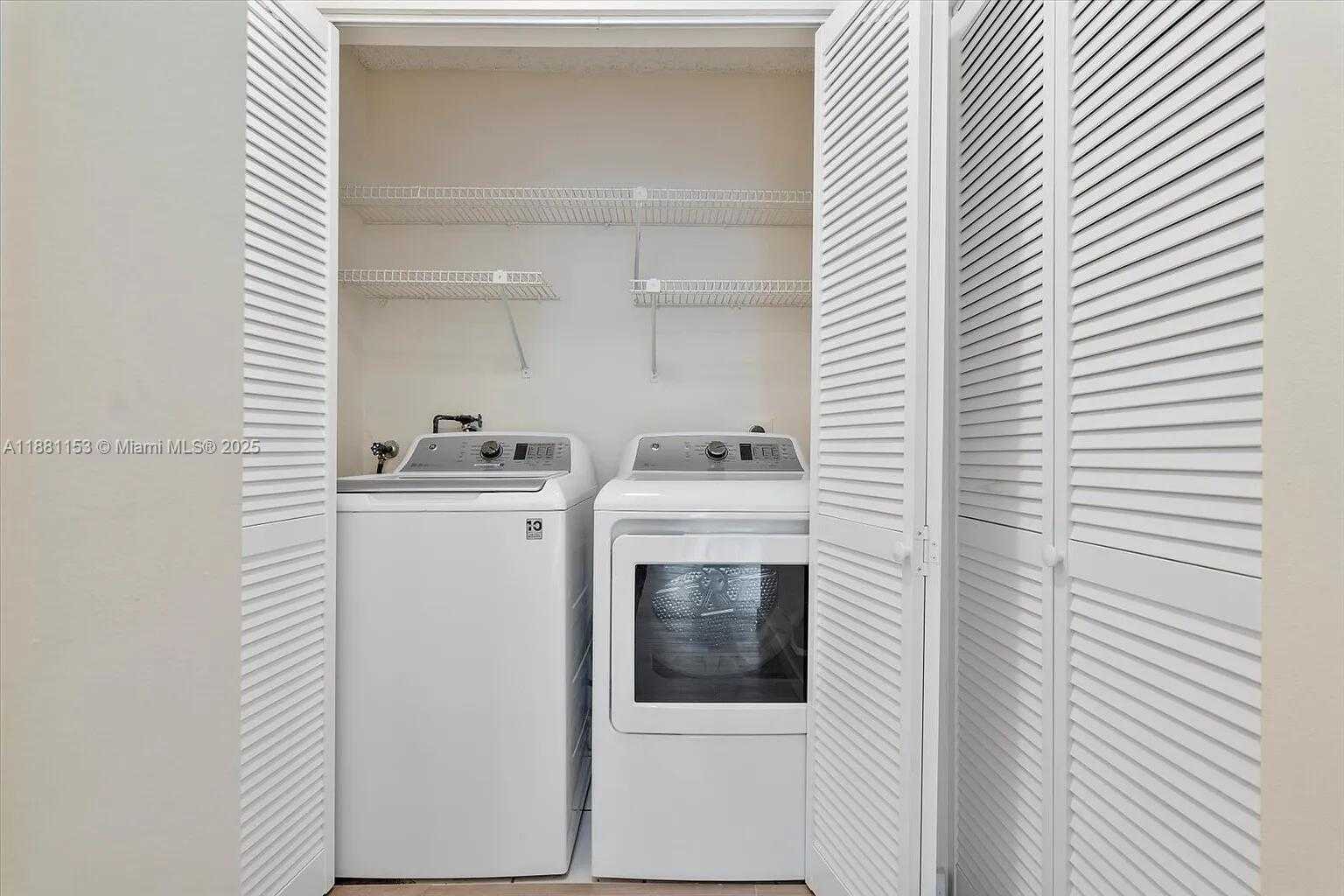 Small Image of 20937 BAY CT #115, Aventura Number 17