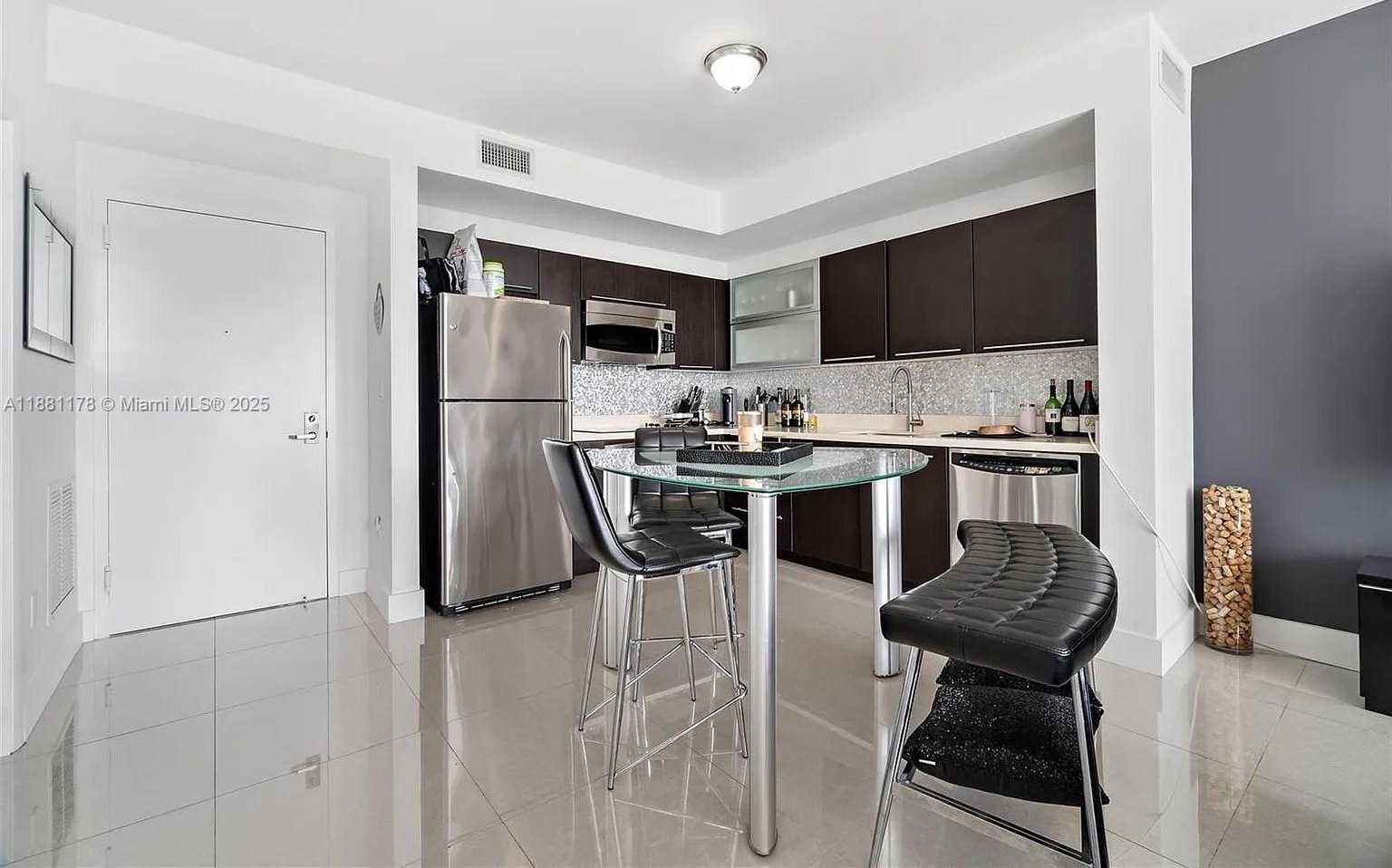 Small Image of 90 SOUTH WEST 3RD ST #1807, Miami Number 10
