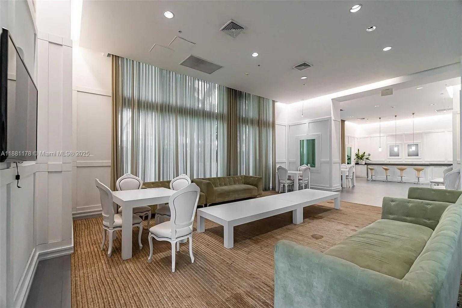 Small Image of 90 SOUTH WEST 3RD ST #1807, Miami Number 13