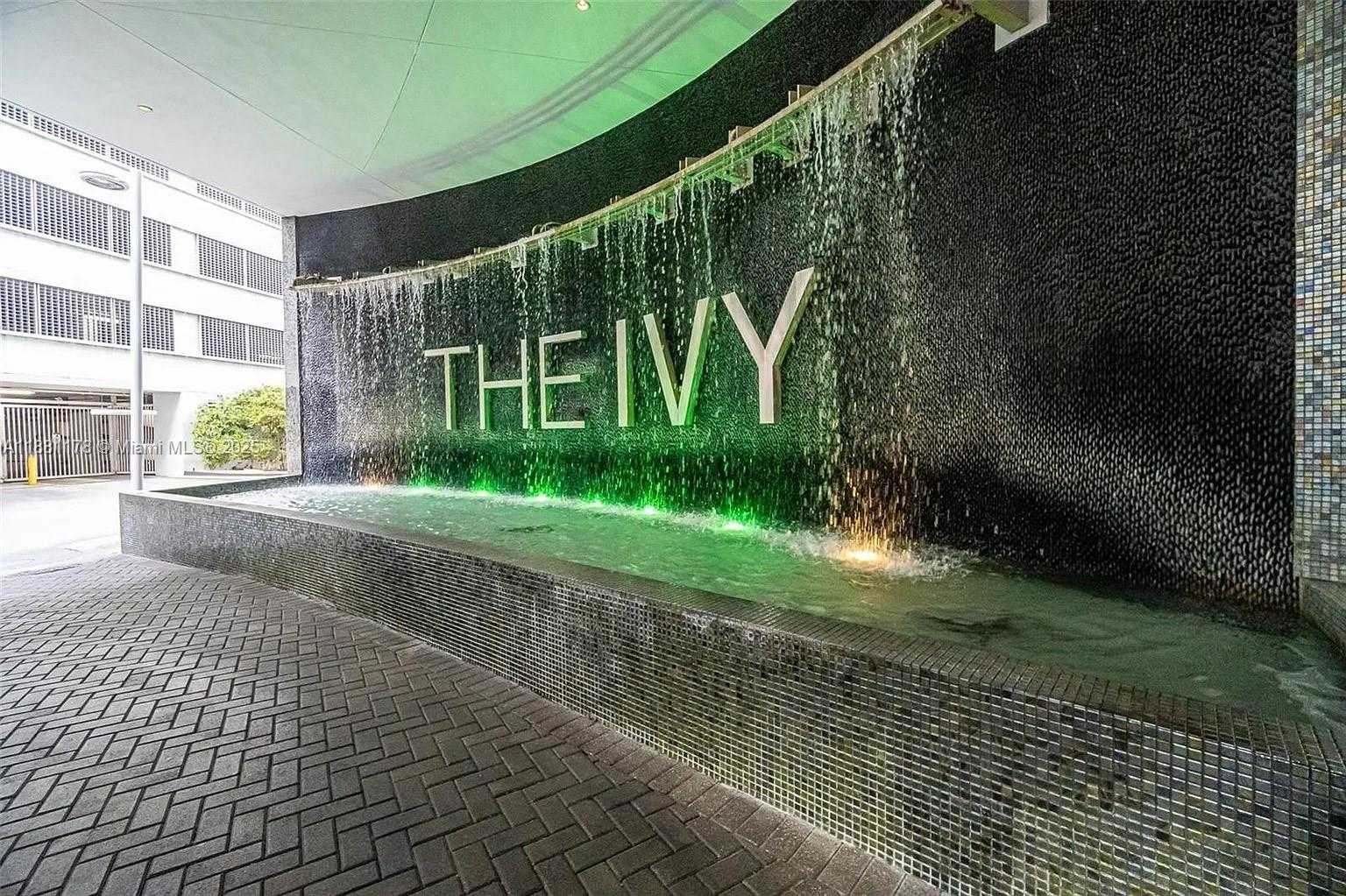 Small Image of 90 SOUTH WEST 3RD ST #1807, Miami Number 29