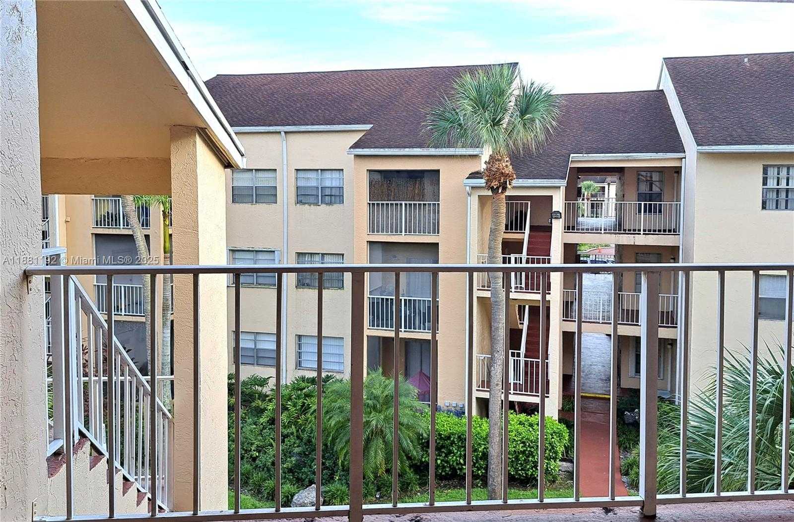 Small Image of 15300 SOUTH WEST 106TH TER #536, Miami Number 21