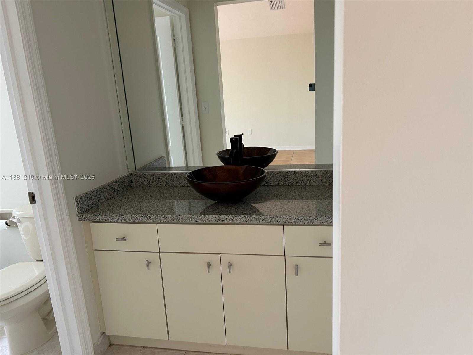 Small Image of 9920 SOUTH WEST 166TH CT, Miami Number 11