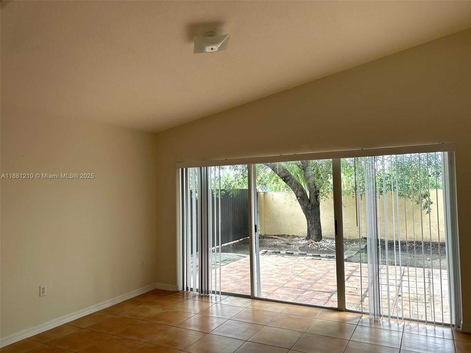 Small Image of 9920 SOUTH WEST 166TH CT, Miami Number 15