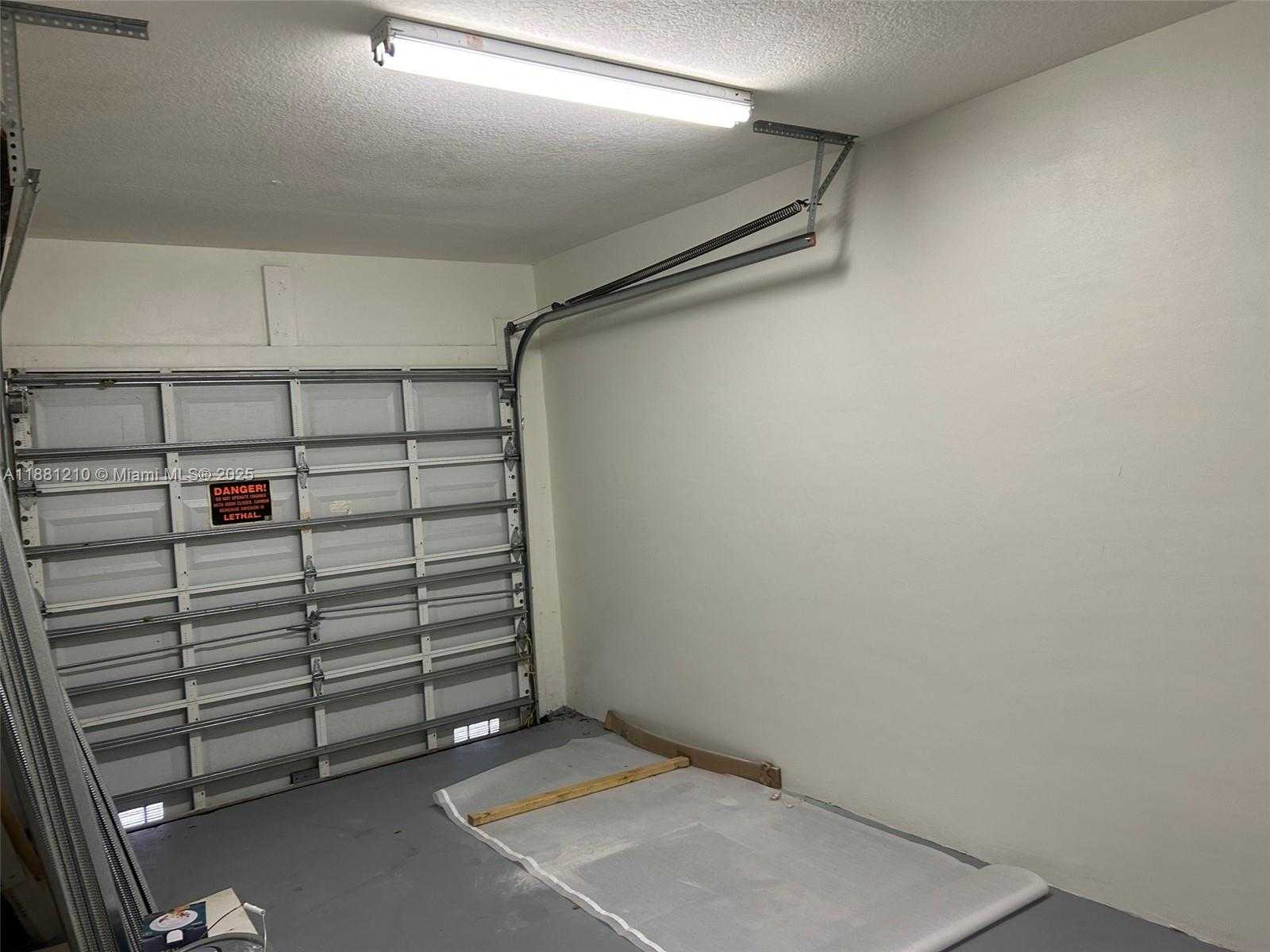 Small Image of 9920 SOUTH WEST 166TH CT, Miami Number 17