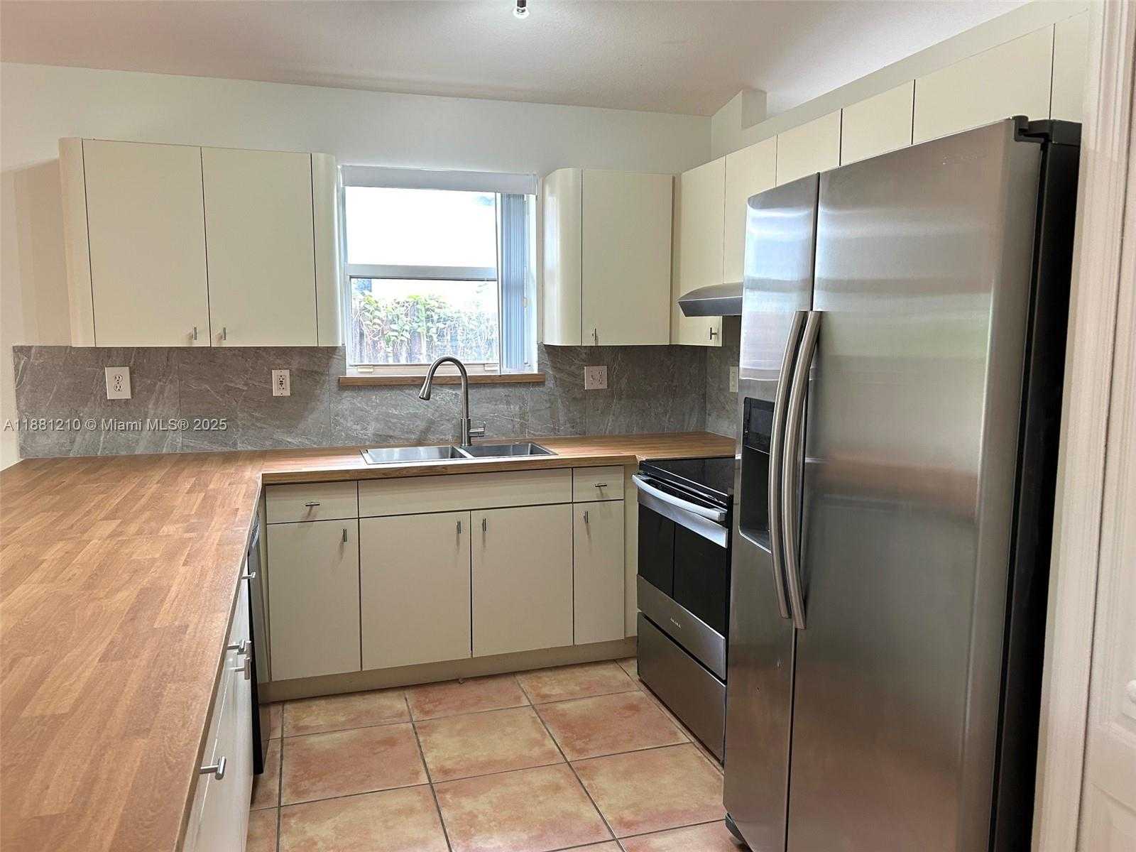 Small Image of 9920 SOUTH WEST 166TH CT, Miami Number 9
