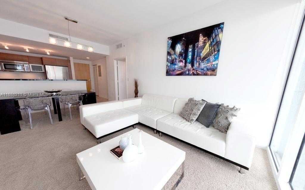 Small Image of 244 BISCAYNE BLVD #1710, Miami Number 4