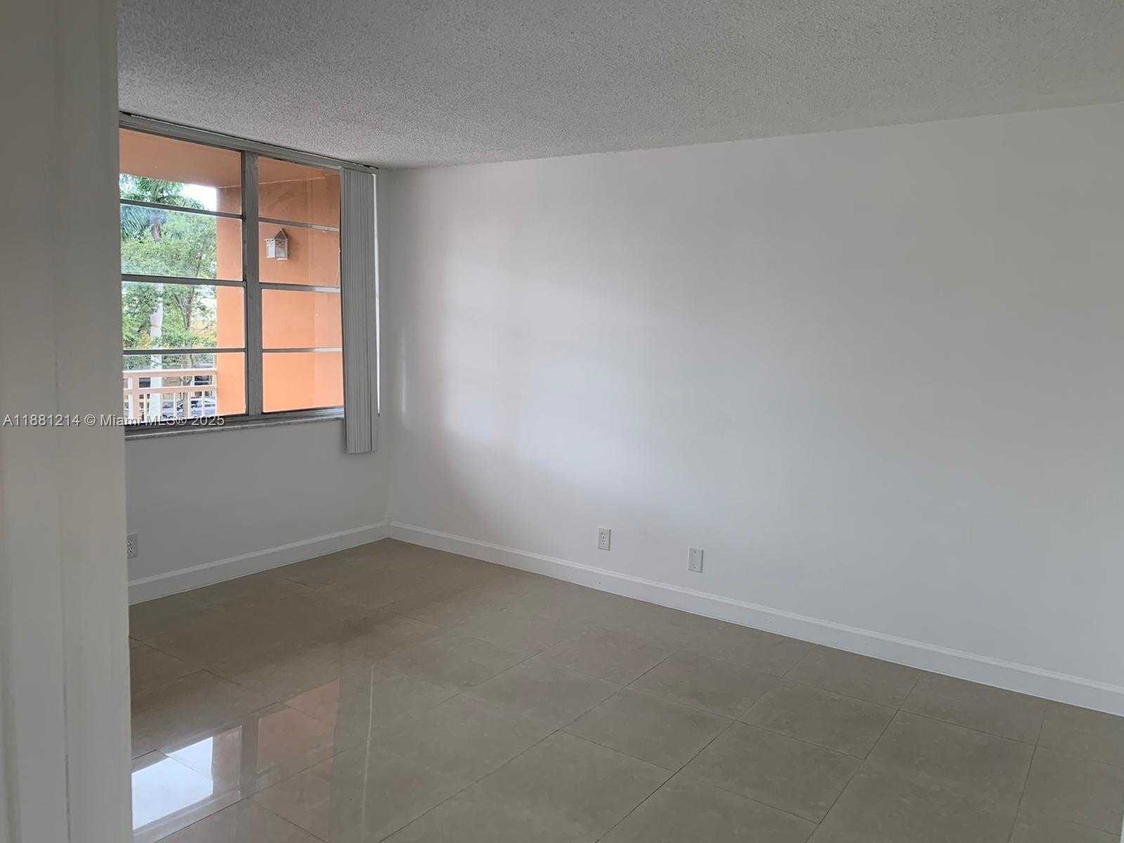 Small Image of 2025 NORTH EAST 164TH ST #219, North Miami Beach Number 5