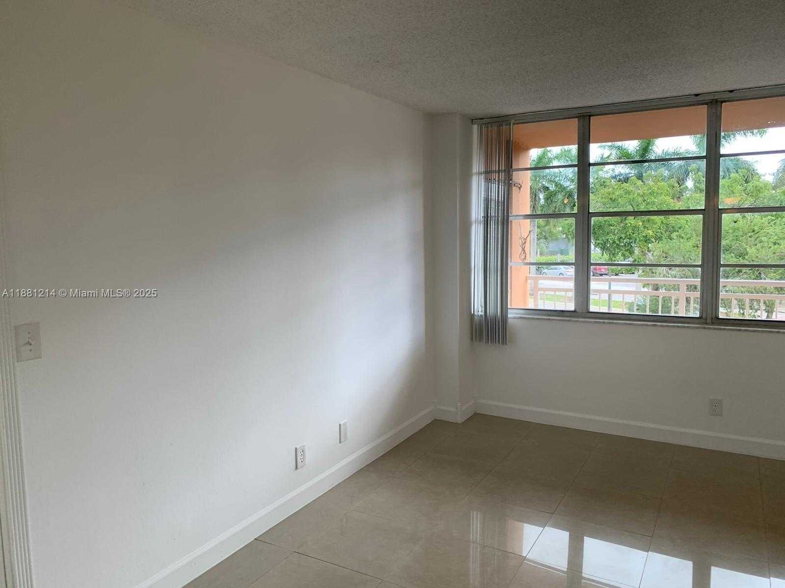 Small Image of 2025 NORTH EAST 164TH ST #219, North Miami Beach Number 6