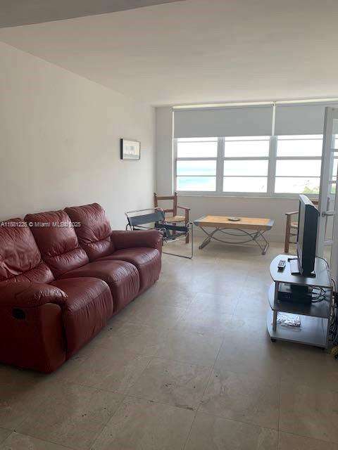 Small Image of 100 LINCOLN RD #1438, Miami Beach Number 4