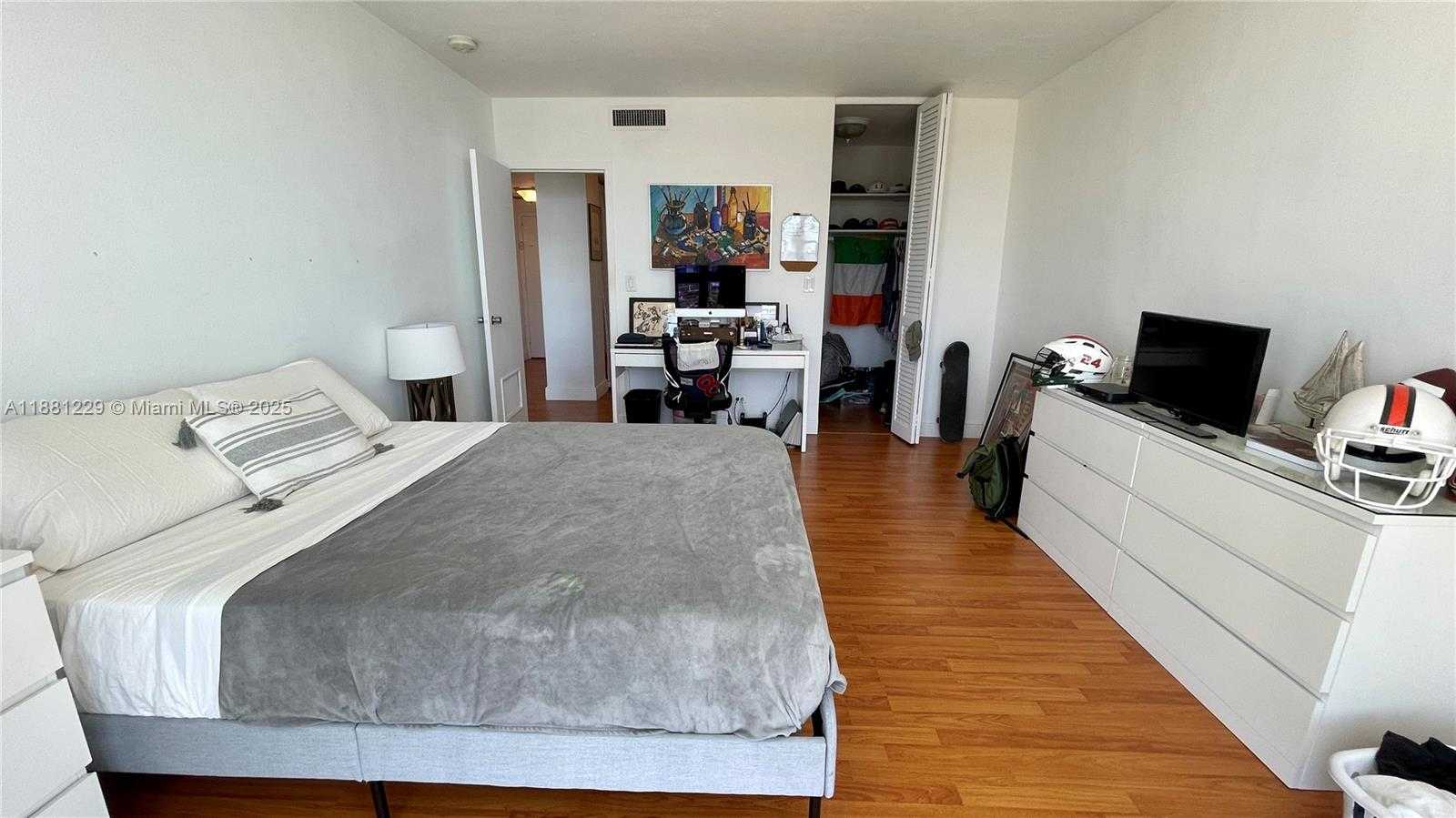 Small Image of 2451 BRICKELL AVE #9C, Miami Number 13