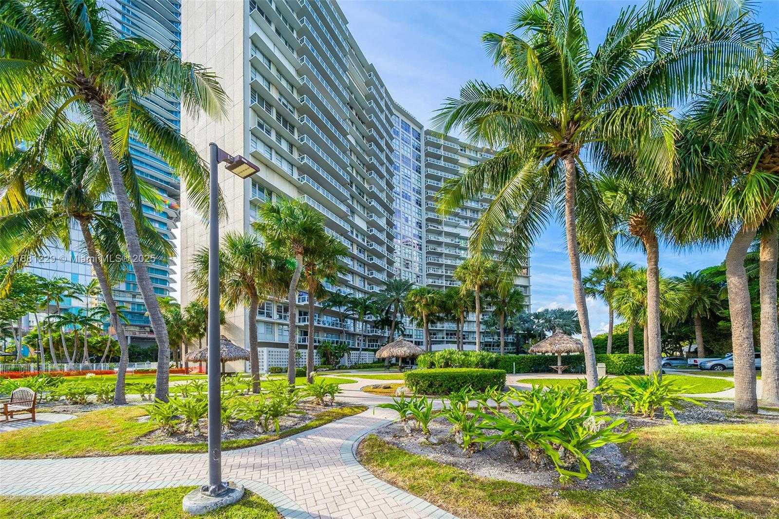 Small Image of 2451 BRICKELL AVE #9C, Miami Number 27
