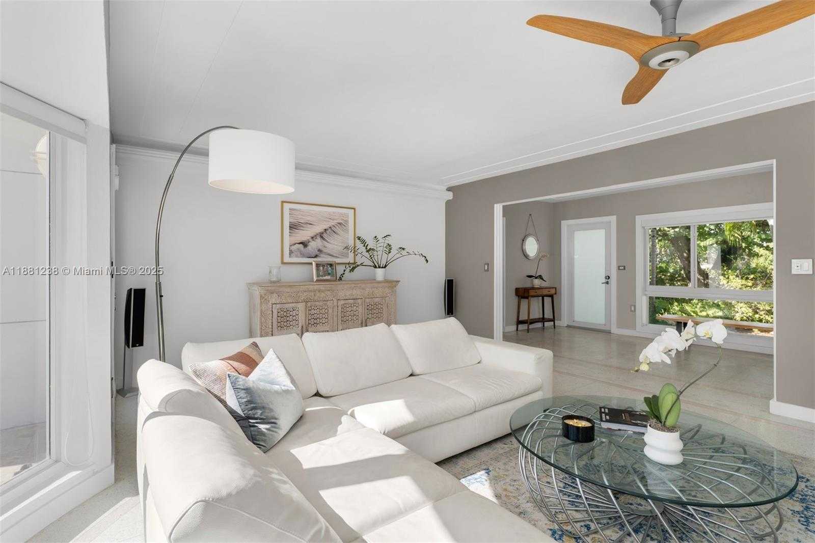 Small Image of Miami Beach Number 3