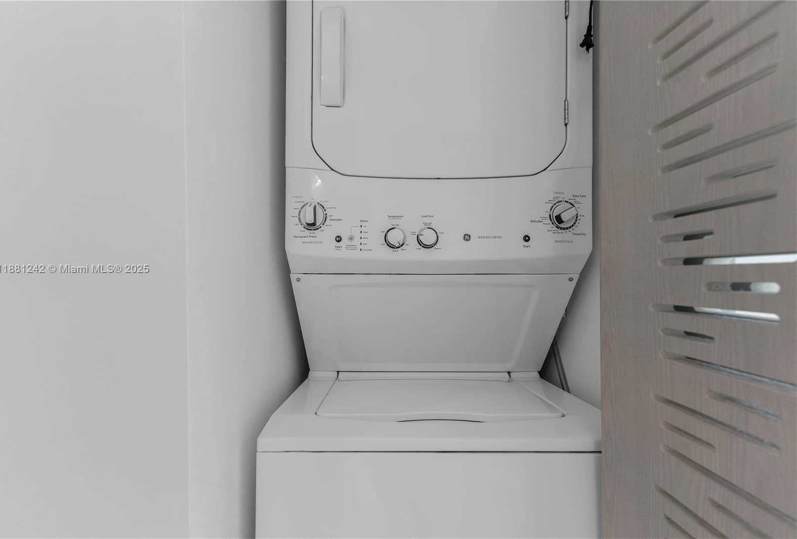 Small Image of 650 NORTH EAST 32ND ST #2407, Miami Number 18