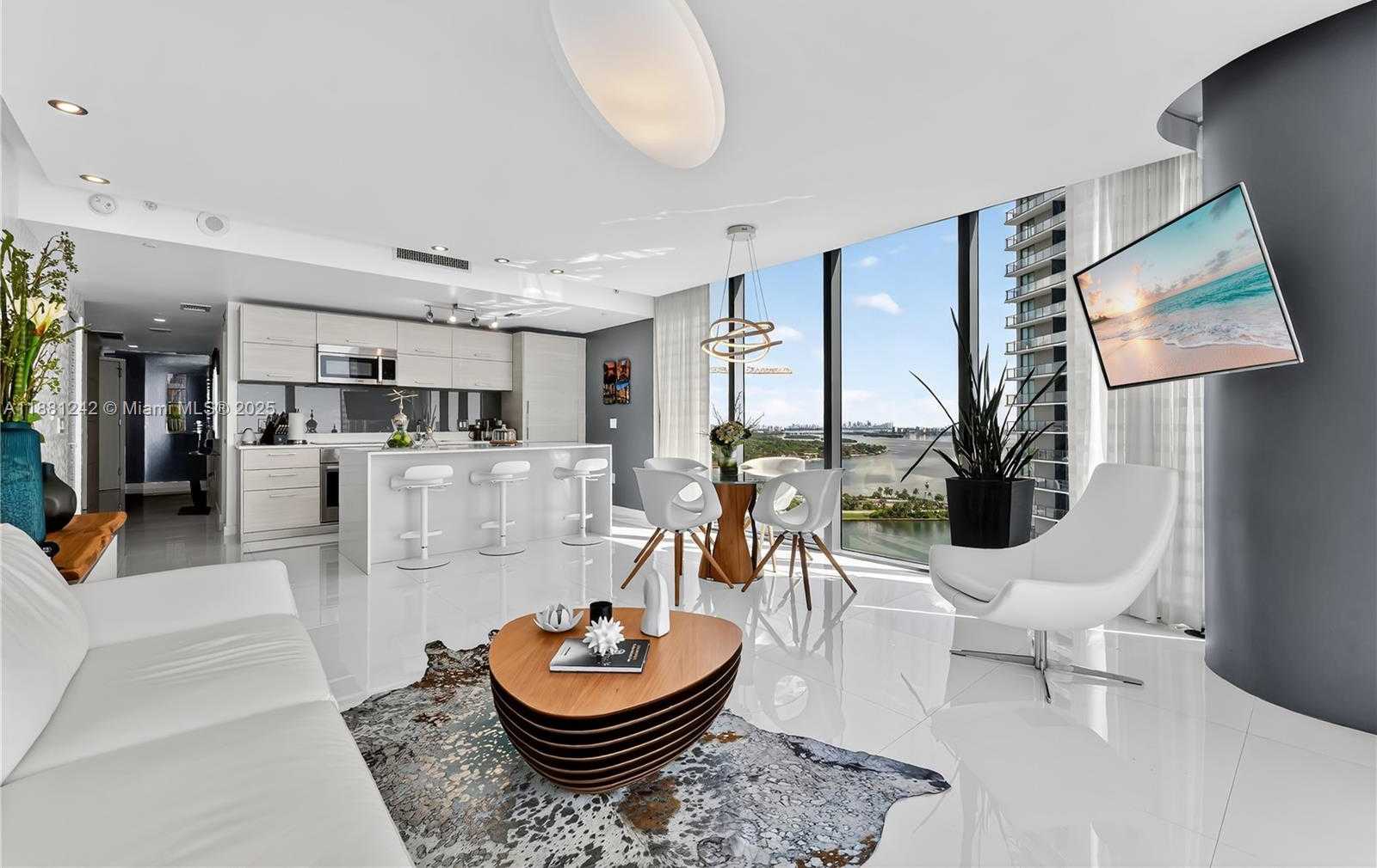 Small Image of 650 NORTH EAST 32ND ST #2407, Miami Number 3