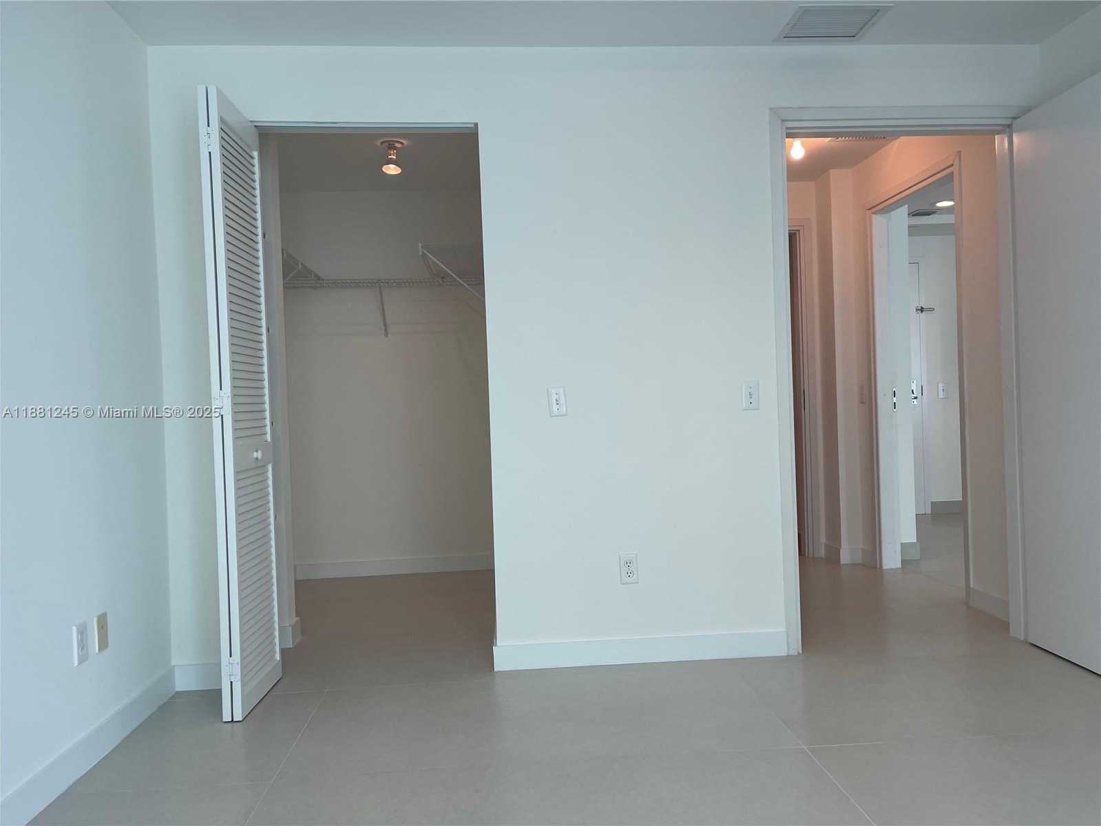 Small Image of 300 SOUTH BISCAYNE BLVD #T-2104, Miami Number 40