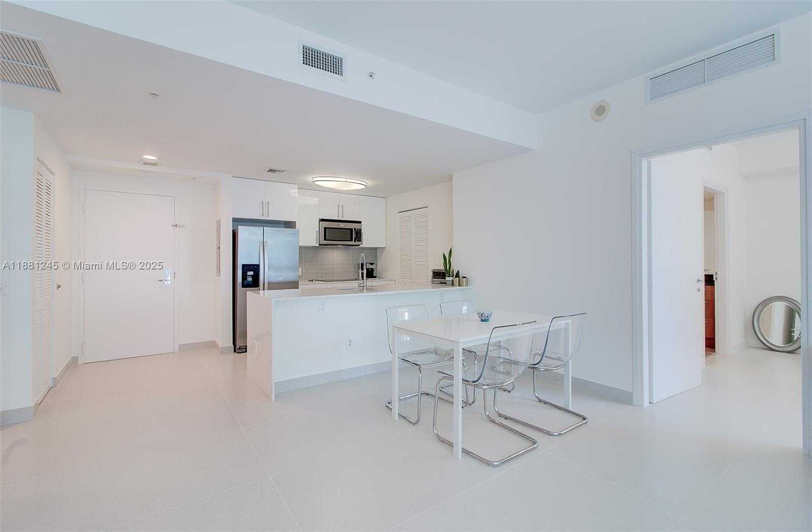 Small Image of 300 SOUTH BISCAYNE BLVD #T-2104, Miami Number 5