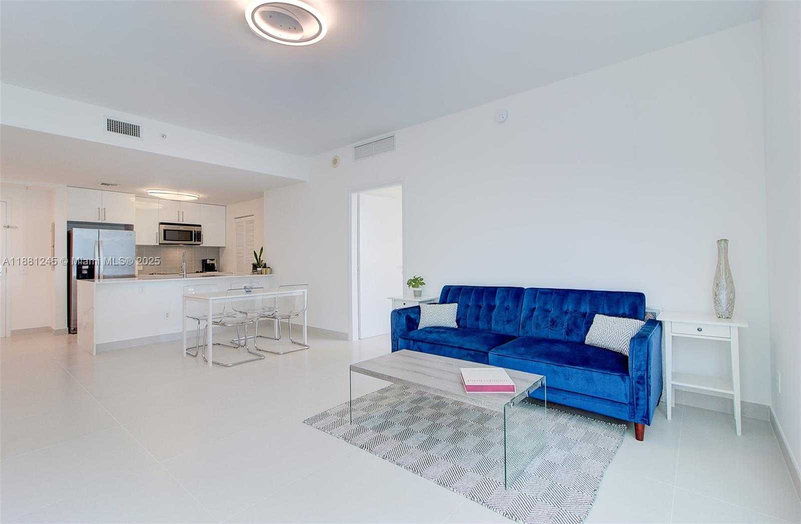 Small Image of 300 SOUTH BISCAYNE BLVD #T-2104, Miami Number 7
