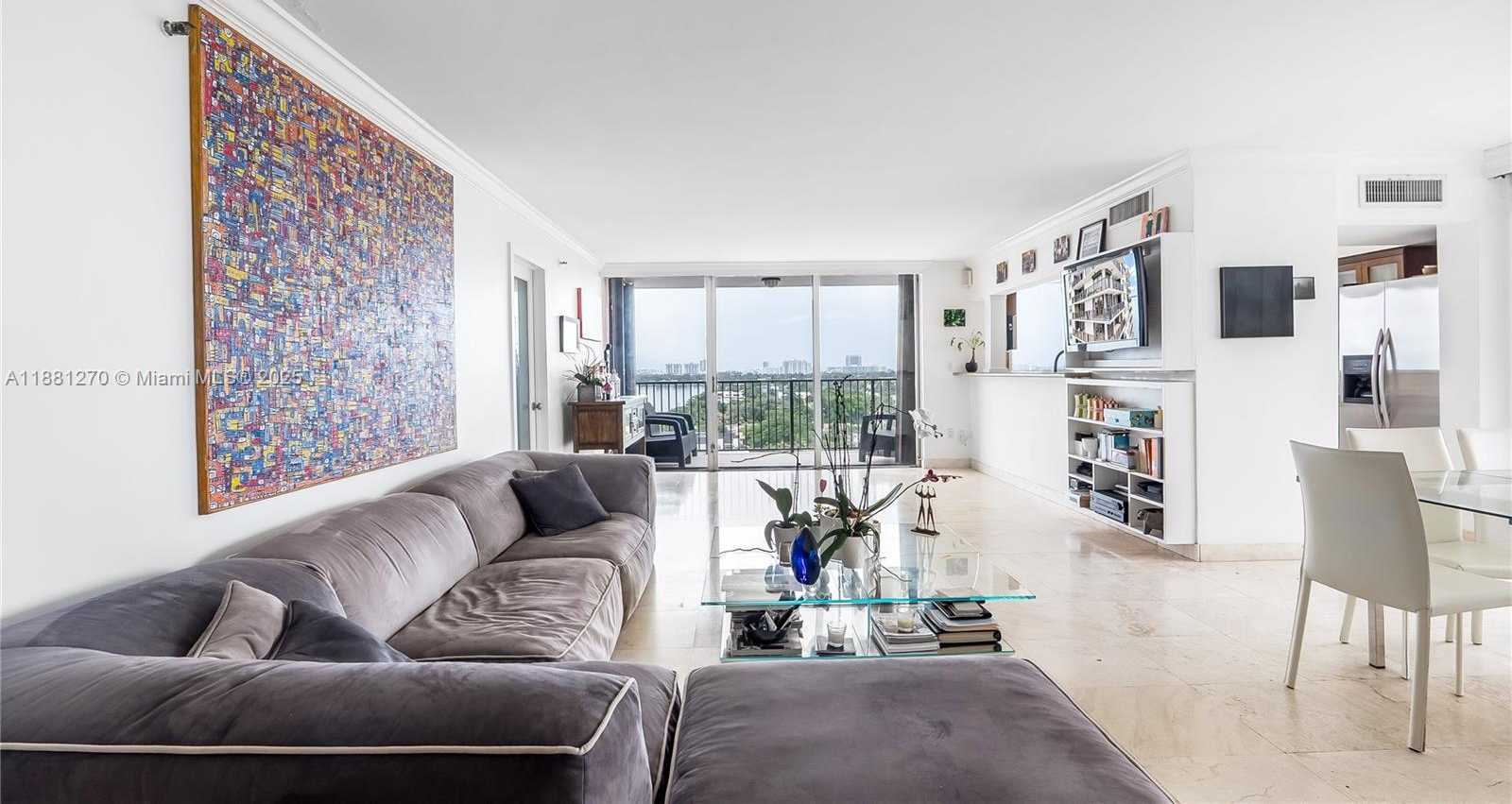 Small Image of 801 NORTH VENETIAN DR #1002, Miami Number 14