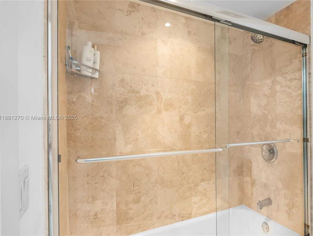 Small Image of 801 NORTH VENETIAN DR #1002, Miami Number 26