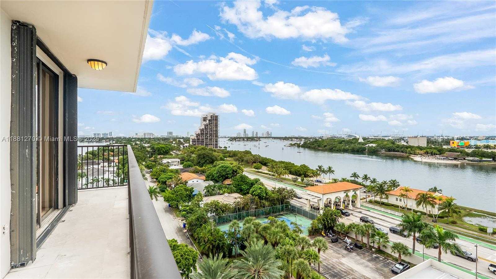 Small Image of 801 NORTH VENETIAN DR #1002, Miami Number 30