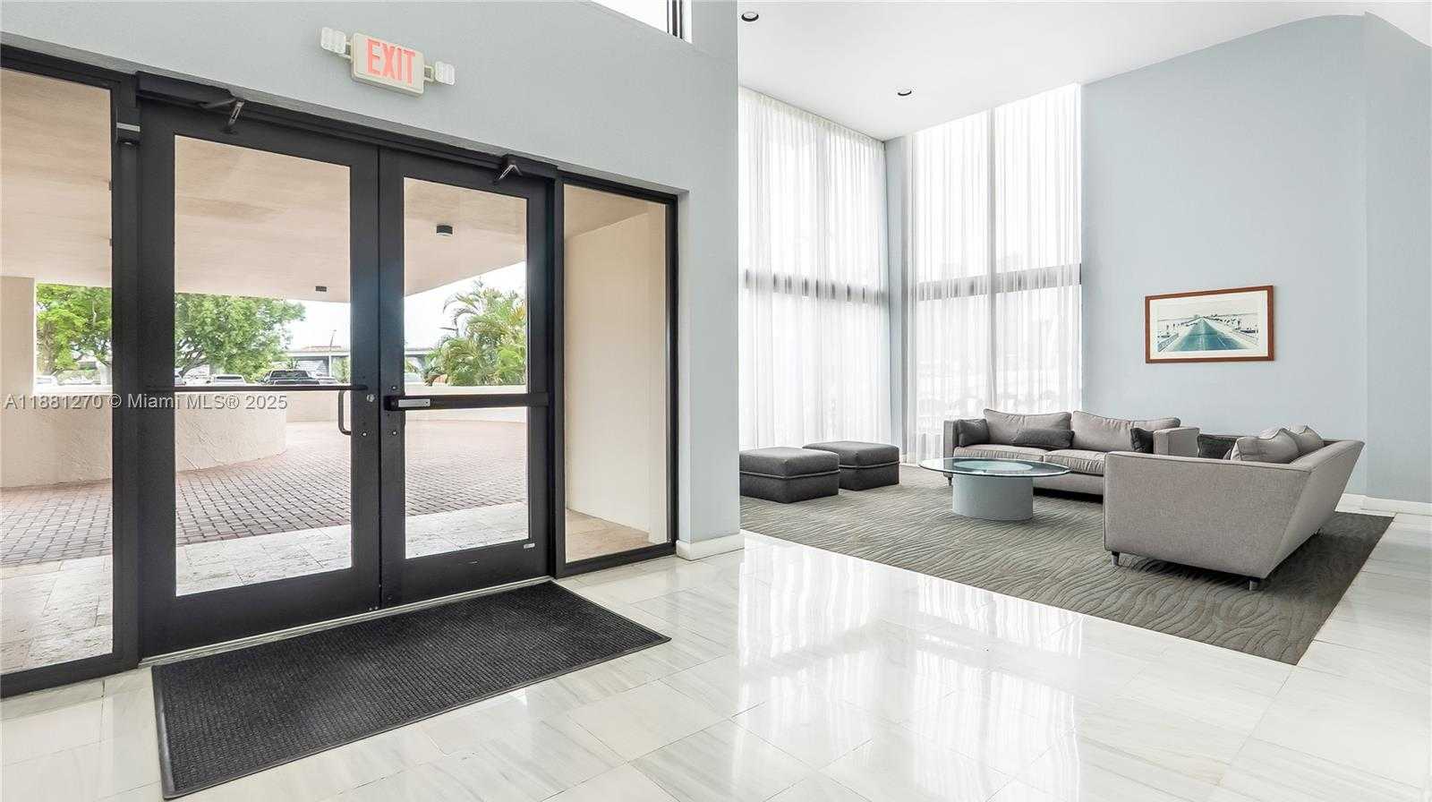 Small Image of 801 NORTH VENETIAN DR #1002, Miami Number 35