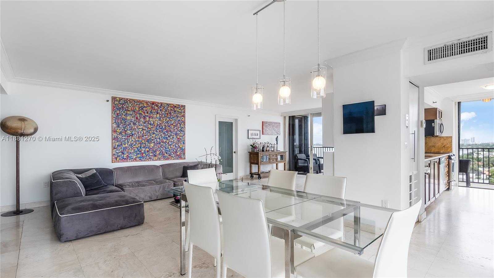Small Image of 801 NORTH VENETIAN DR #1002, Miami Number 8