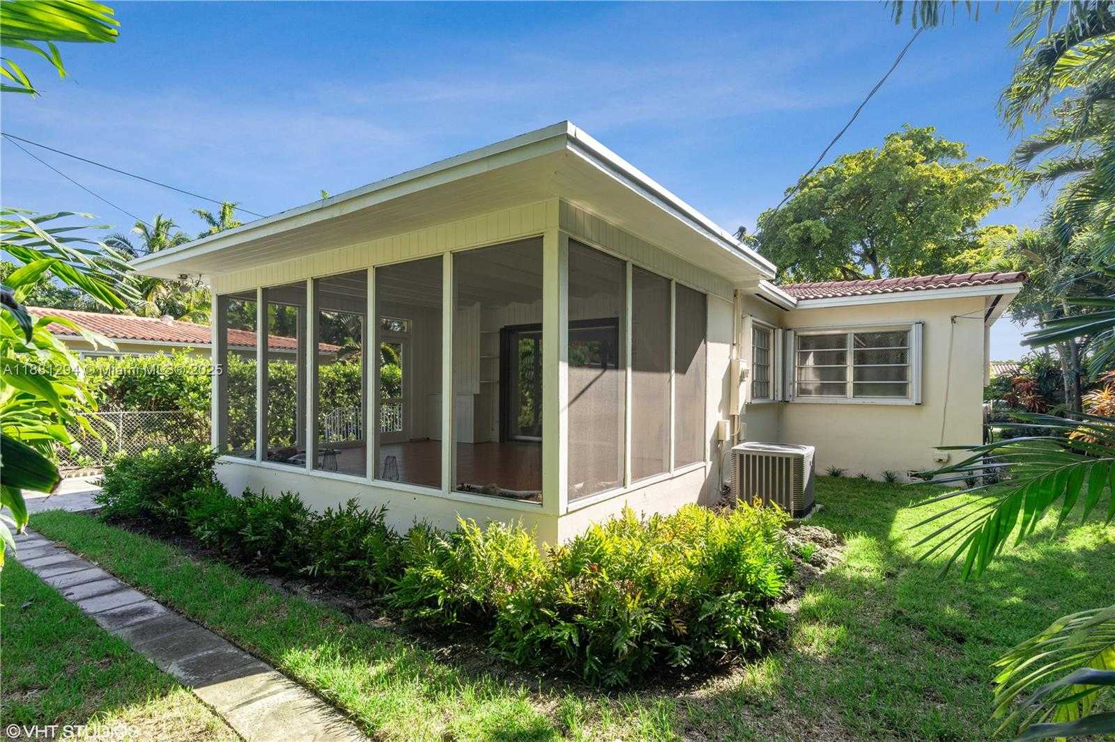 Small Image of 1456 SOUTH WEST 65TH AVE, West Miami Number 10
