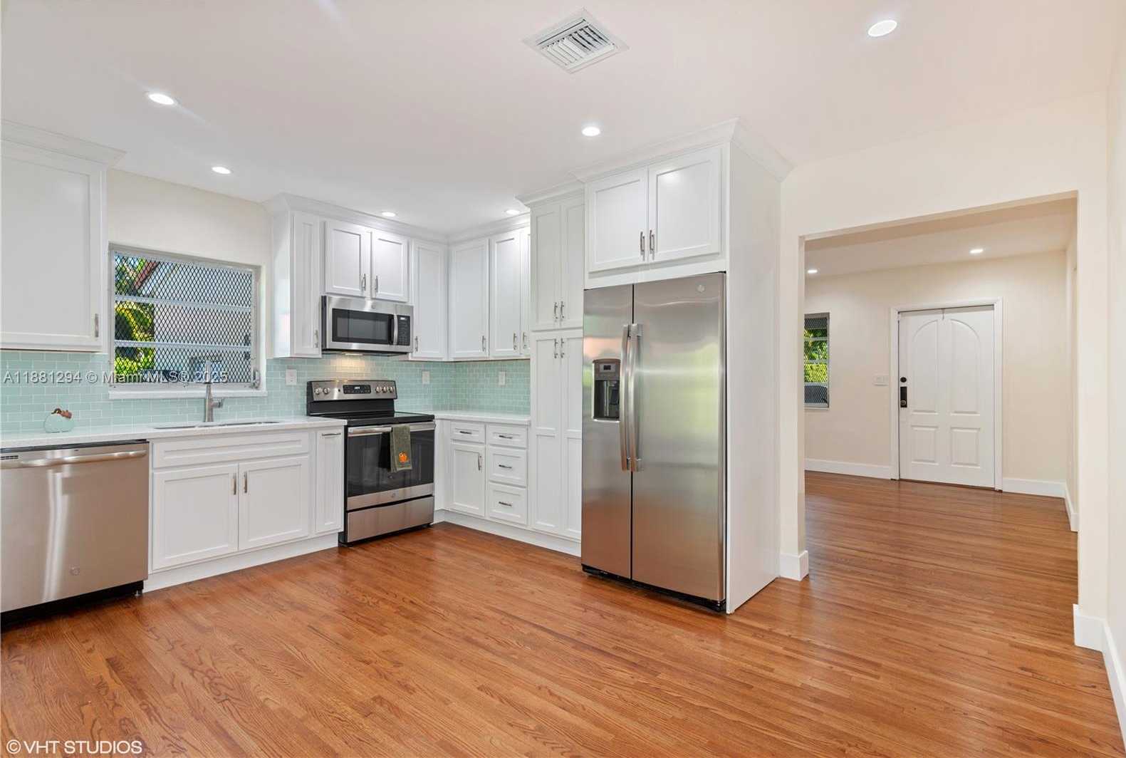 Small Image of 1456 SOUTH WEST 65TH AVE, West Miami Number 7