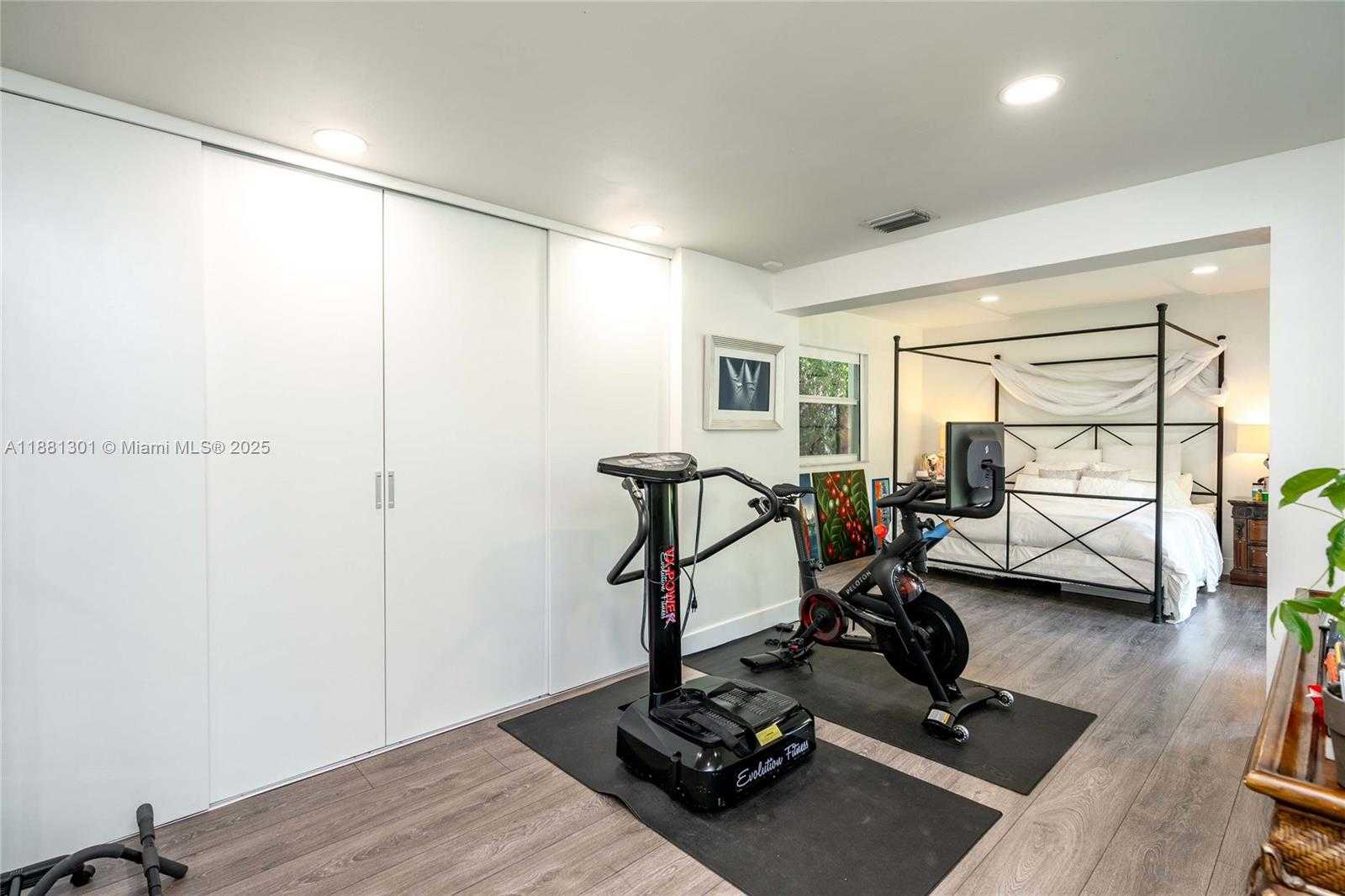 Small Image of 1360 SOUTH WEST 16TH ST, Miami Number 21