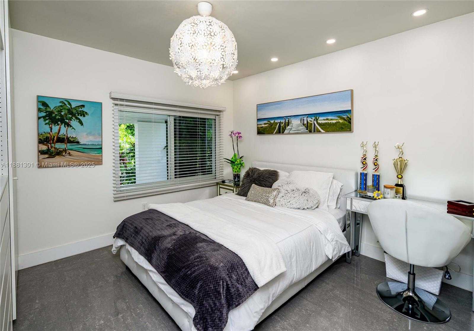 Small Image of 1360 SOUTH WEST 16TH ST, Miami Number 26