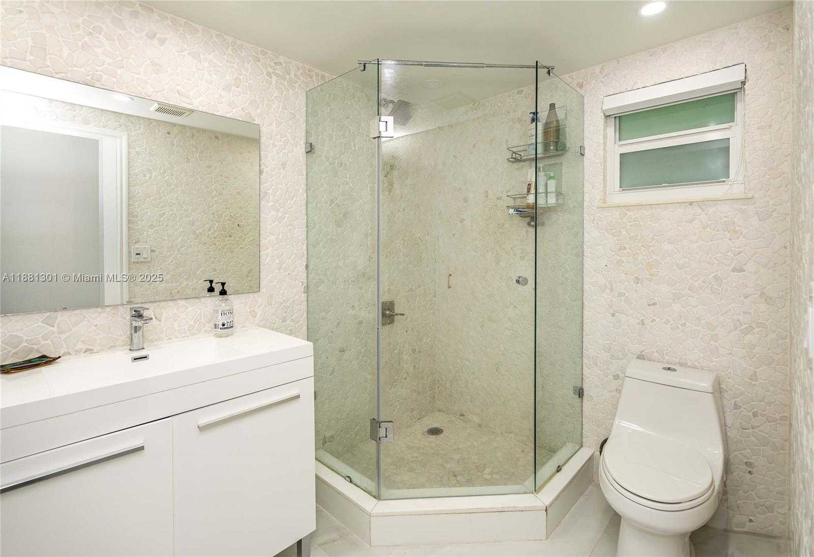 Small Image of 1360 SOUTH WEST 16TH ST, Miami Number 29