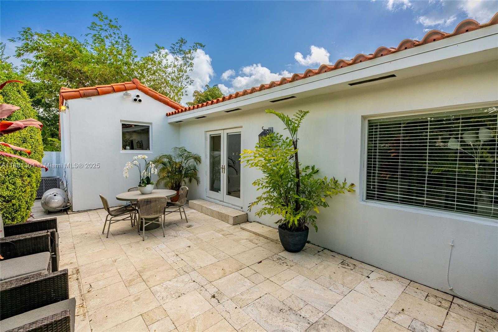 Small Image of 1360 SOUTH WEST 16TH ST, Miami Number 30