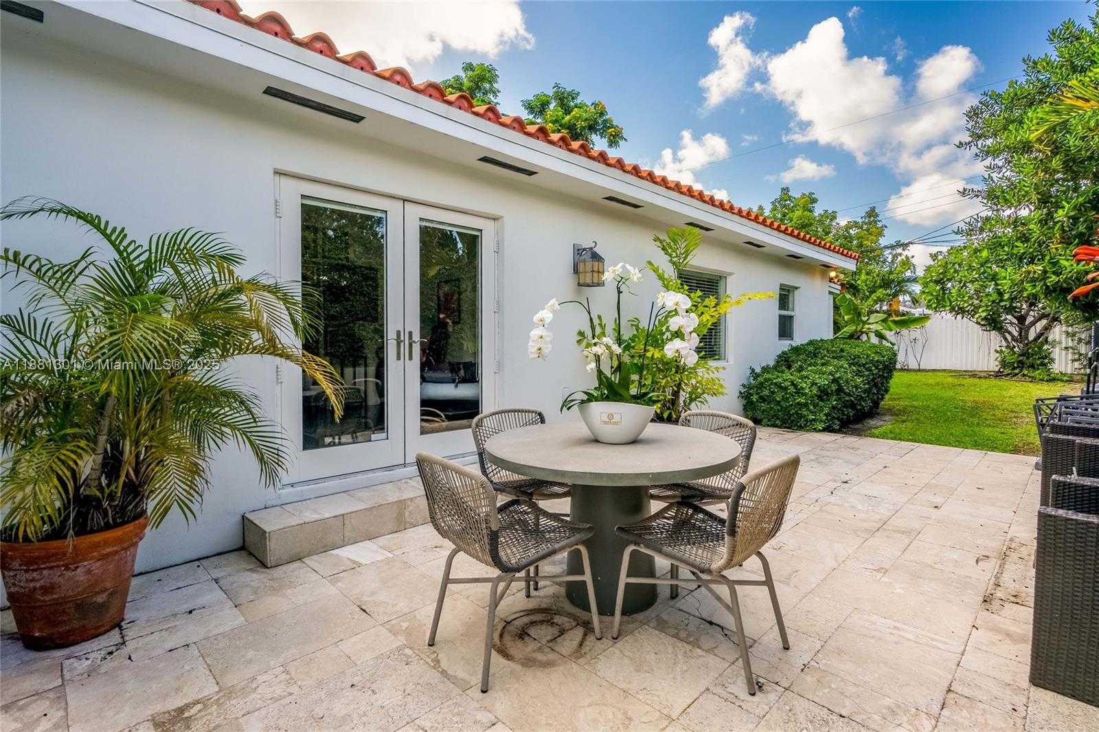 Small Image of 1360 SOUTH WEST 16TH ST, Miami Number 31