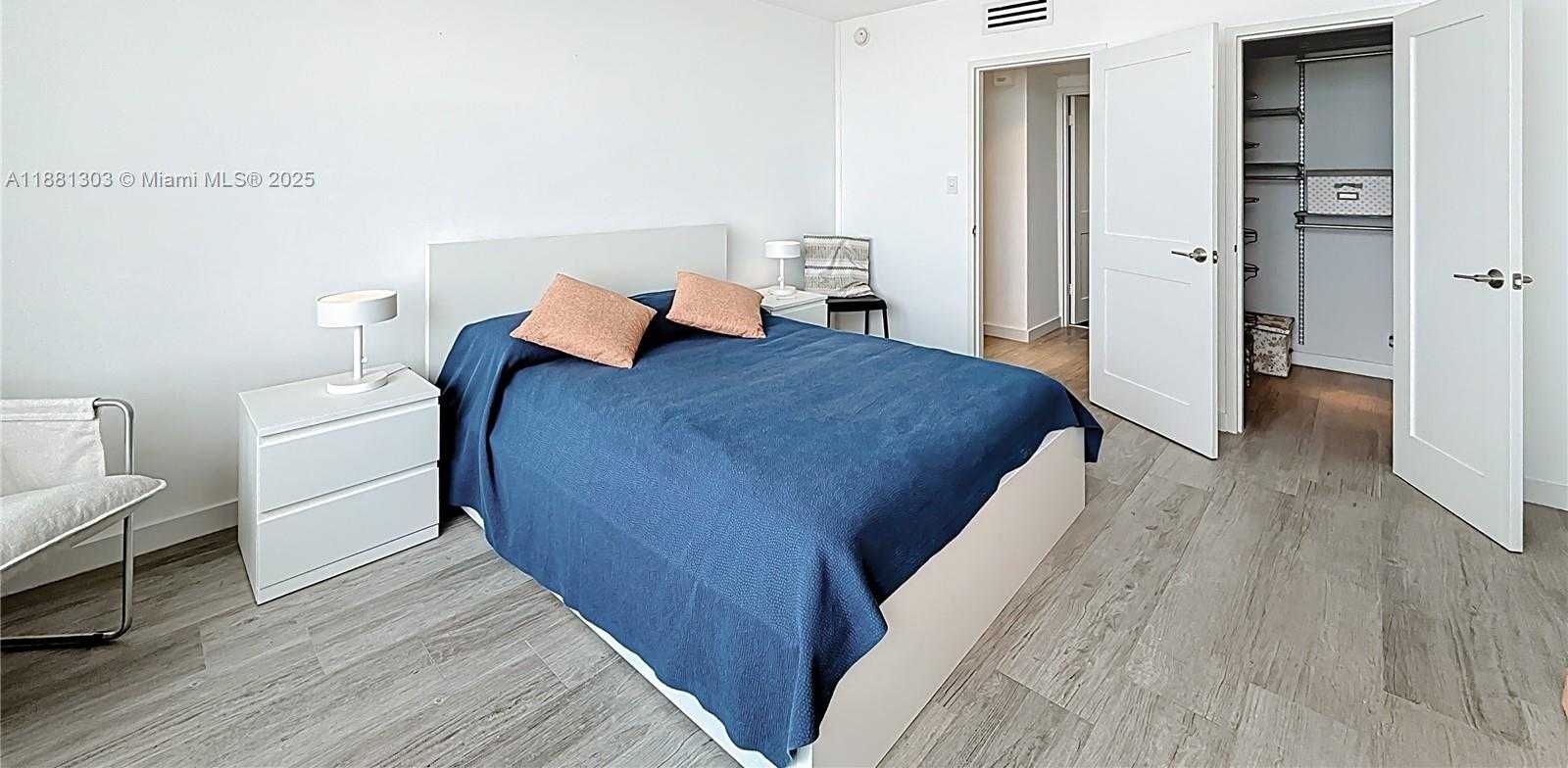Small Image of 1000 WEST AVE #1409, Miami Beach Number 21
