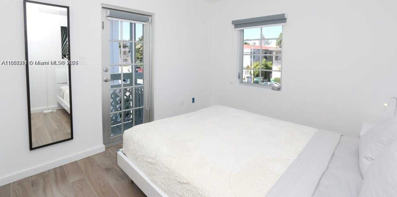 Small Image of 1450 MERIDIAN AVE #206, Miami Beach Number 10