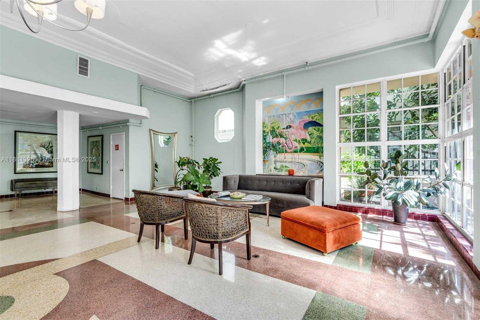 Small Image of 1051 MERIDIAN AVE #1-A, Miami Beach Number 5