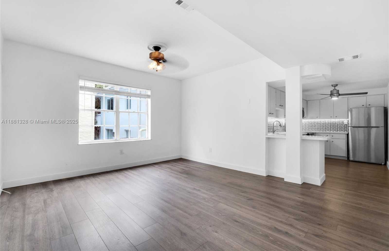 Small Image of 1051 MERIDIAN AVE #1-A, Miami Beach Number 8
