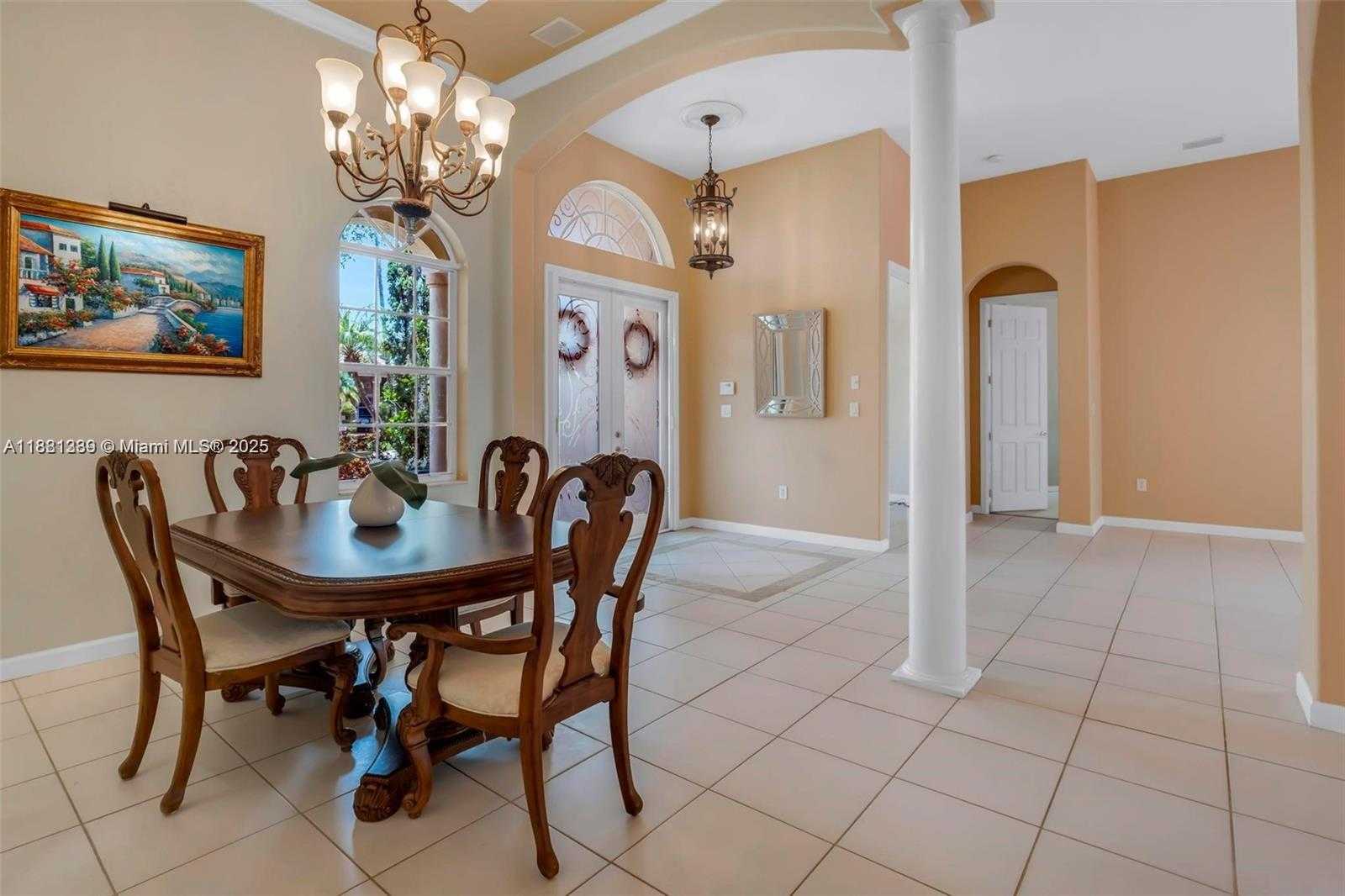 Small Image of 1925 NORTH WEST 167TH TER, Pembroke Pines Number 5