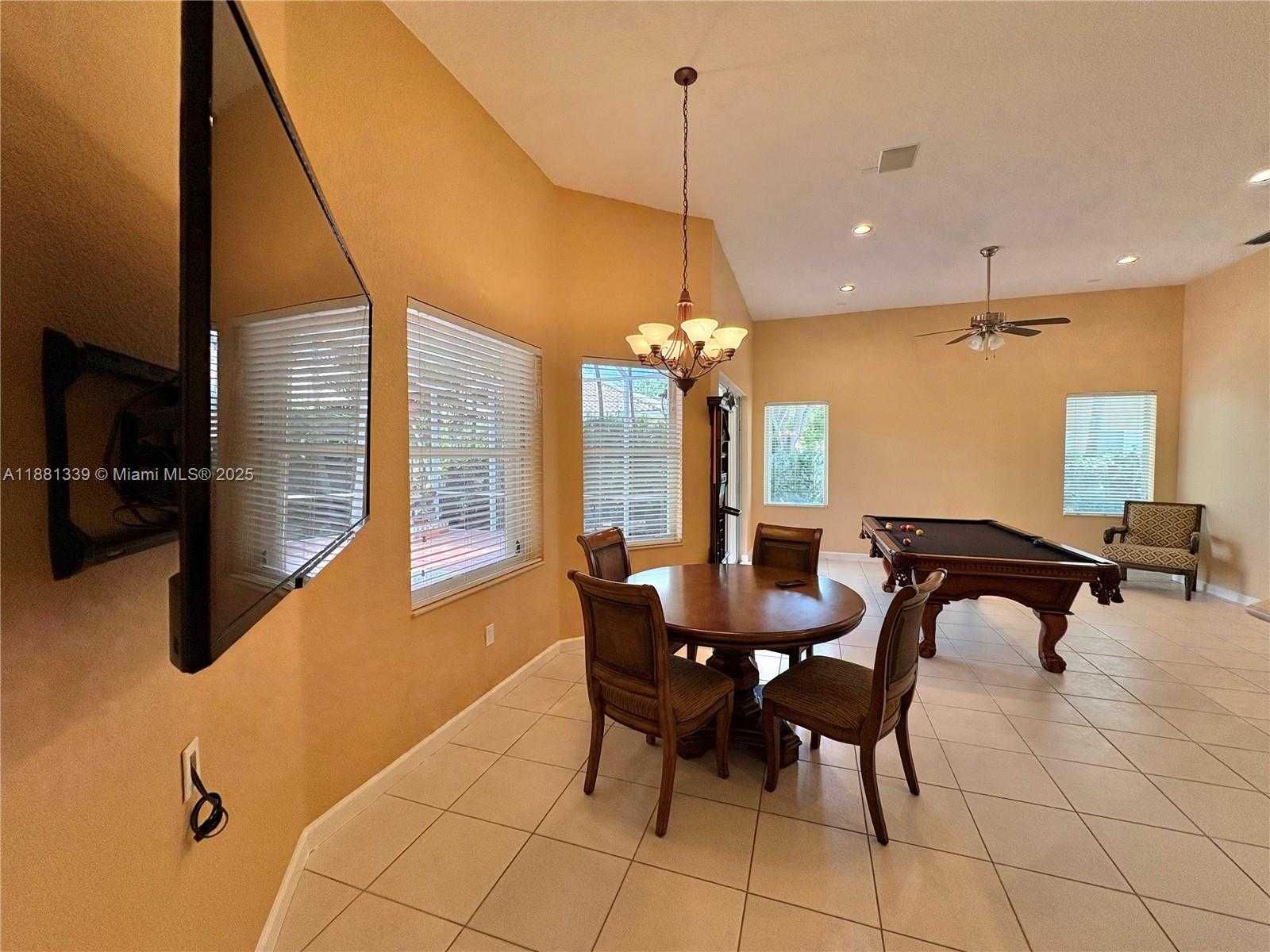 Small Image of 1925 NORTH WEST 167TH TER, Pembroke Pines Number 8