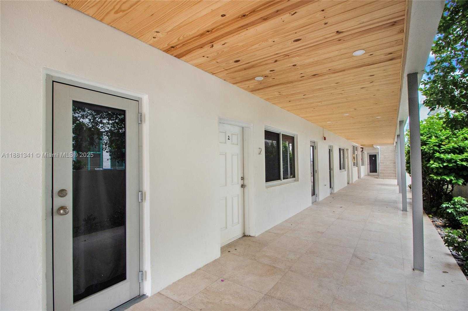 Small Image of 1011 EUCLID AVE #4, Miami Beach Number 13