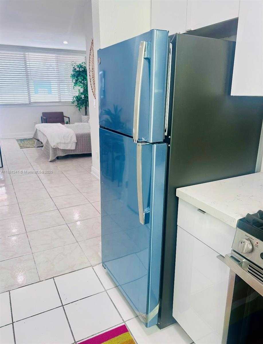 Small Image of 1011 EUCLID AVE #4, Miami Beach Number 2